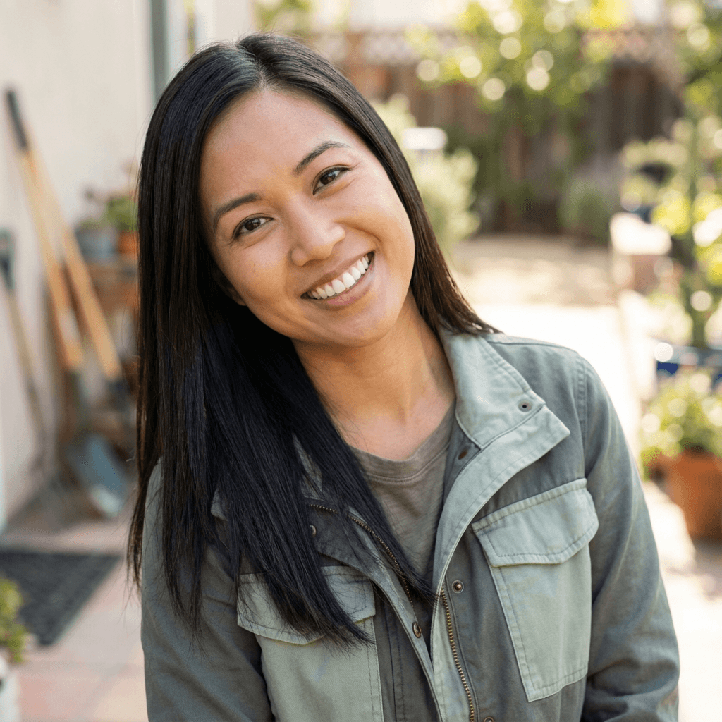 Female customer in her late 20s, Latina, smiling in a bright living room